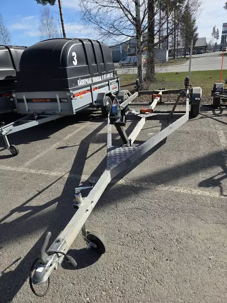 KÄYTETTY ALUMIINI VENETRAILERI - Käytetyt - 0000 - 1