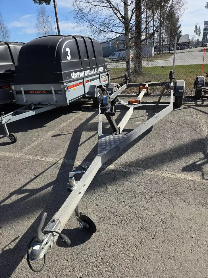 KÄYTETTY ALUMIINI VENETRAILERI - Käytetyt - 0000 - 1